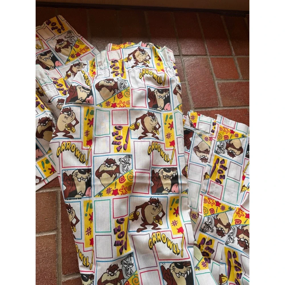 Vintage Looney Tunes Taz Curtain Panel and‎ Space Jam Wallpaper Border Set 90s